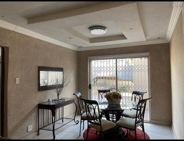 5 BEDROOM HOUSE FOR SALE IN VANDERBIJLPARK SE 6